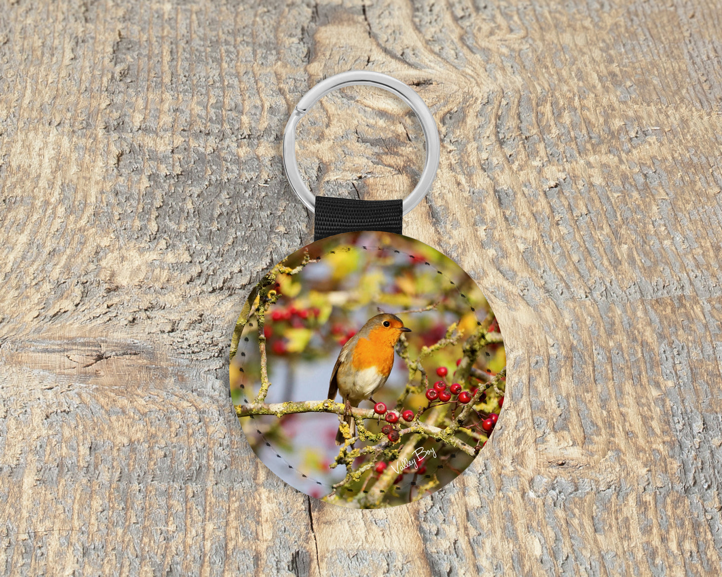 “Robin Amongst The Berries” Key Ring